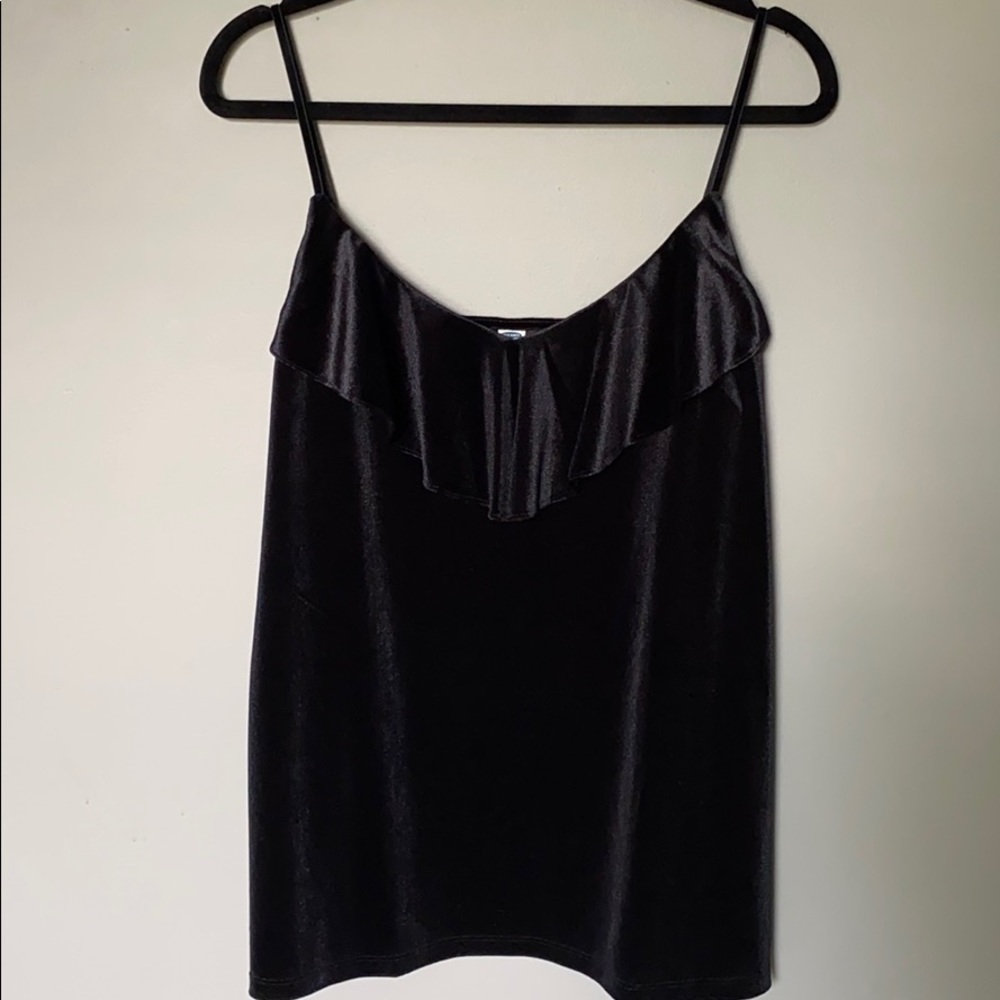 Old Navy 🥳NEW🥳 black velvet tank top